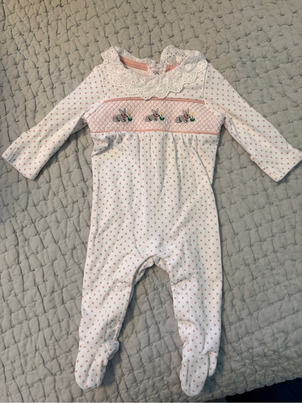Mini Boden White and Pink Polka Dot Smocked Bunny Footie 0-3M